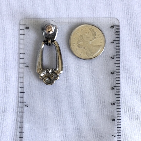 Vintage Avon Marcassite Earrings - Picture 4 of 5